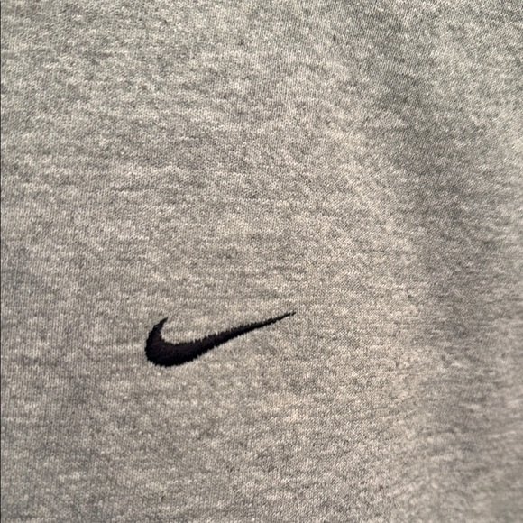 Vintage Nike Men's Gray Sweatshirt with sloth. Mens size Large - Picture 6 of 15